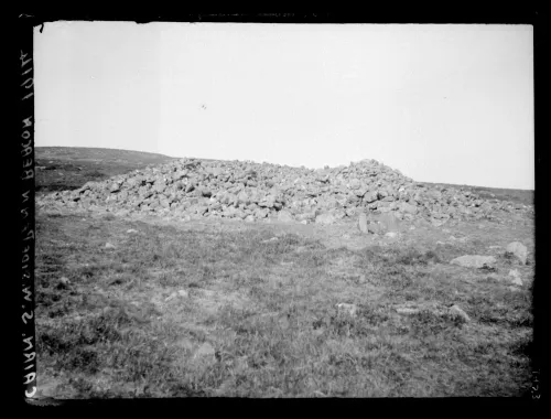 Cairn on south west side of Penn Beacon