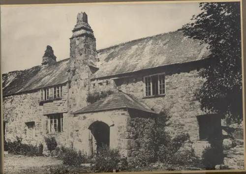 Moors Head Manor House