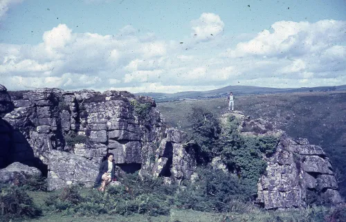 Bench Tor (P. M. T. & D. G. T.)