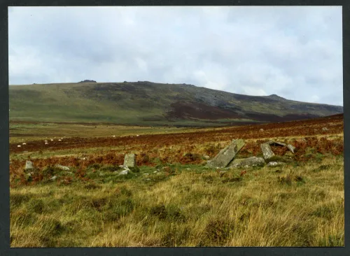 13/59 Reave (gateway?) above Small Brook Ford to Belstone Tors 19/9/1992