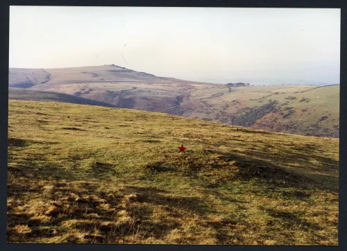 1/79 Unrecorded cairn Longstone Hill 10/12/1992