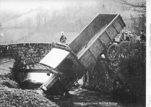 Tanyard Lorry-Dean at Bourne Bridge